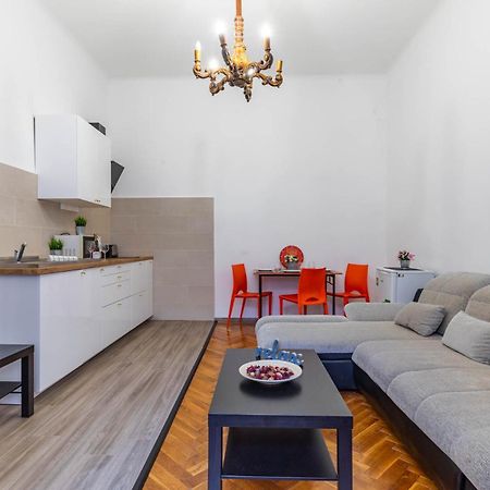 Great Value Apartment / City Centre ブダペスト エクステリア 写真